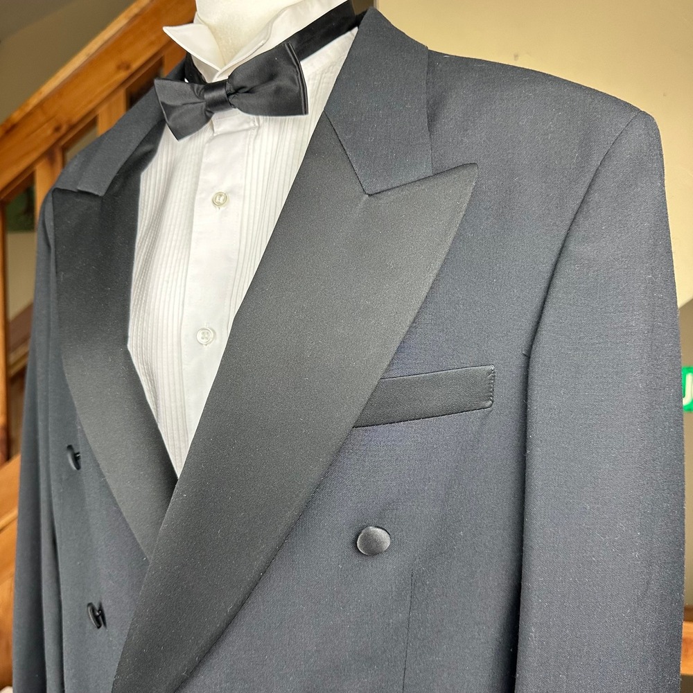 Cellini‎ Collection Mens Black Double Breasted Tuxedo Suit Set with Shirt & Ties